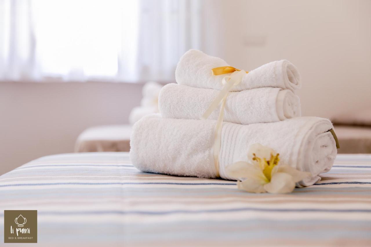 Bed and Breakfast Li Pumi Alliste Exterior foto