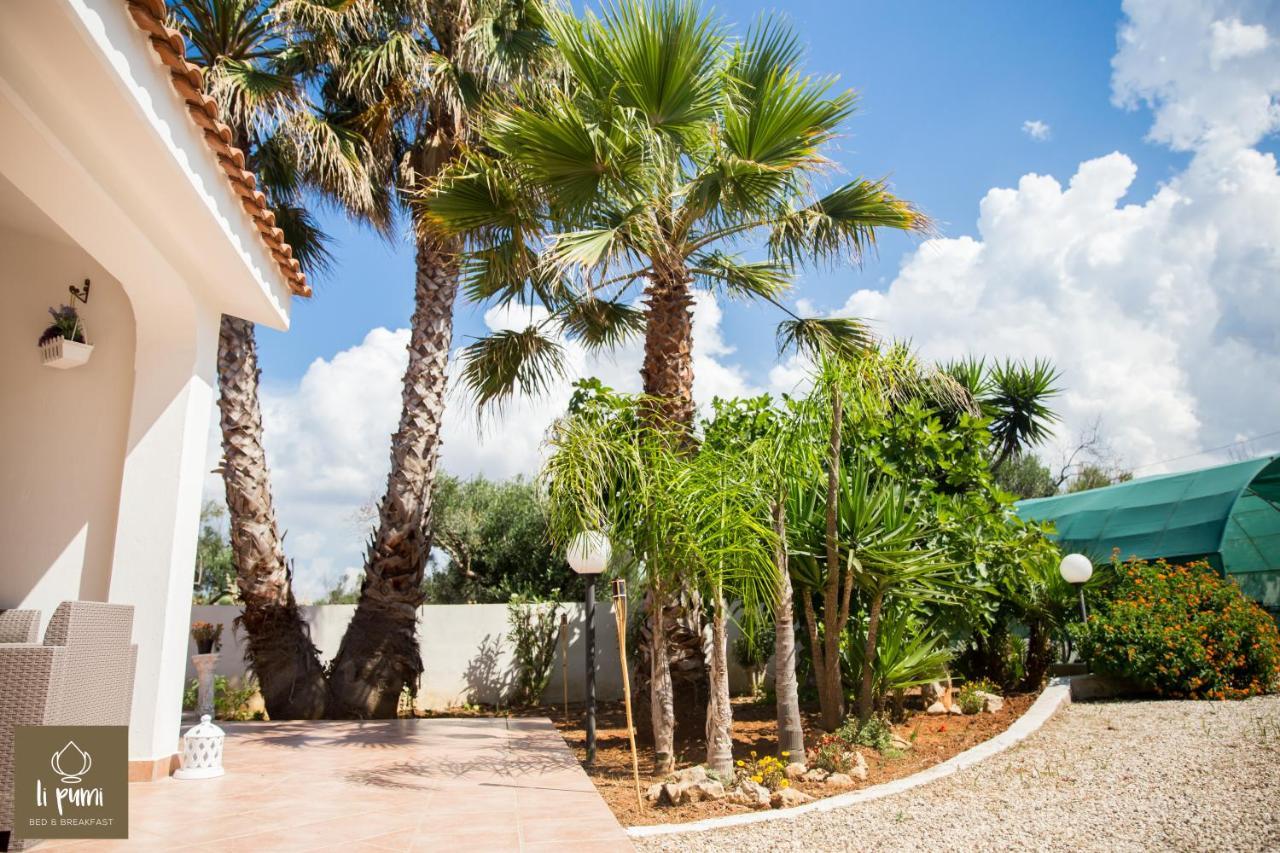 Bed and Breakfast Li Pumi Alliste Exterior foto