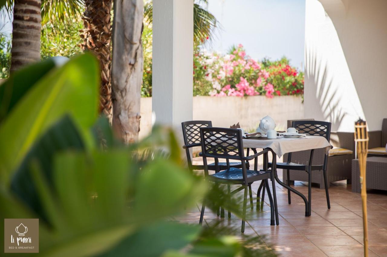 Bed and Breakfast Li Pumi Alliste Exterior foto